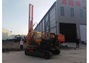 光伏打樁機(jī)  履帶式光伏打樁機(jī) 液壓光伏螺旋鉆機(jī)電桿打樁機(jī)