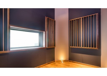 北京新維訊虛擬演播廳聲學(xué)裝修設(shè)計與燈光系統(tǒng)藍(lán)箱設(shè)計