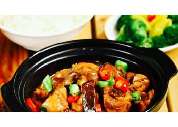 開一家黃燜雞店要多少錢?潤(rùn)仟祥流程少利潤(rùn)大
