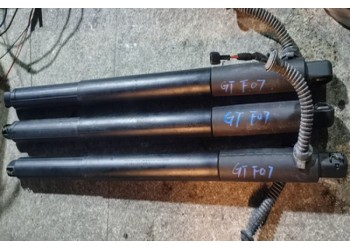 寶馬F07尾門撐桿 起動機(jī) 油底殼 氧傳感器 水箱