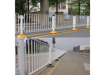 工廠供應(yīng)道路護(hù)欄 市政護(hù)欄生產(chǎn)定制批發(fā)