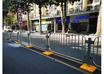 市政護(hù)欄城市街道隔離欄 人行道防護(hù)隔離護(hù)欄