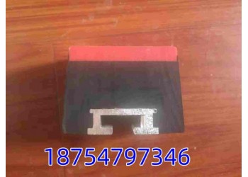 耐磨緩沖條生產(chǎn)B1400 落料口緩沖條 聚乙烯滑板